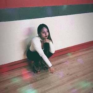 Meet your Posher, Mia